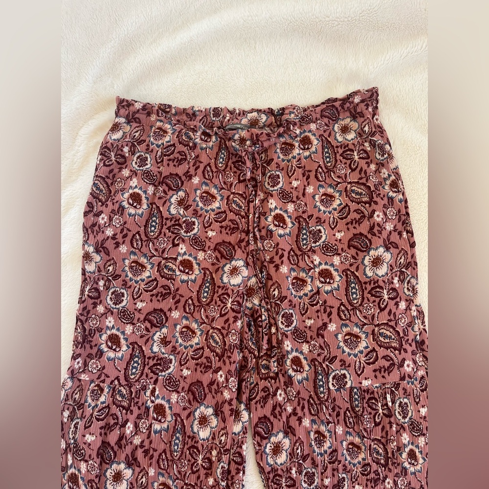 Patterned Wide-Leg Pants - Picture 2 of 2